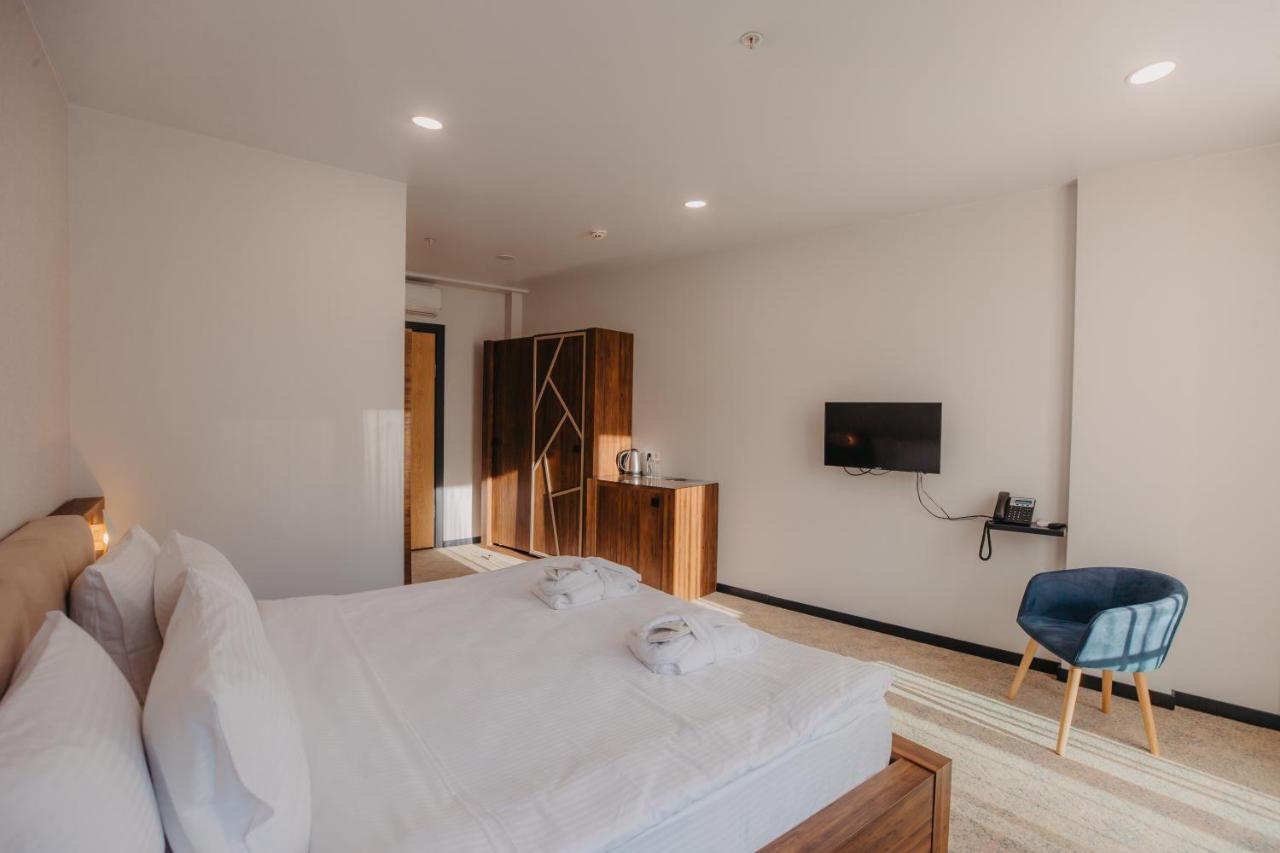 Capo Verde Hotel Батумі Екстер'єр фото