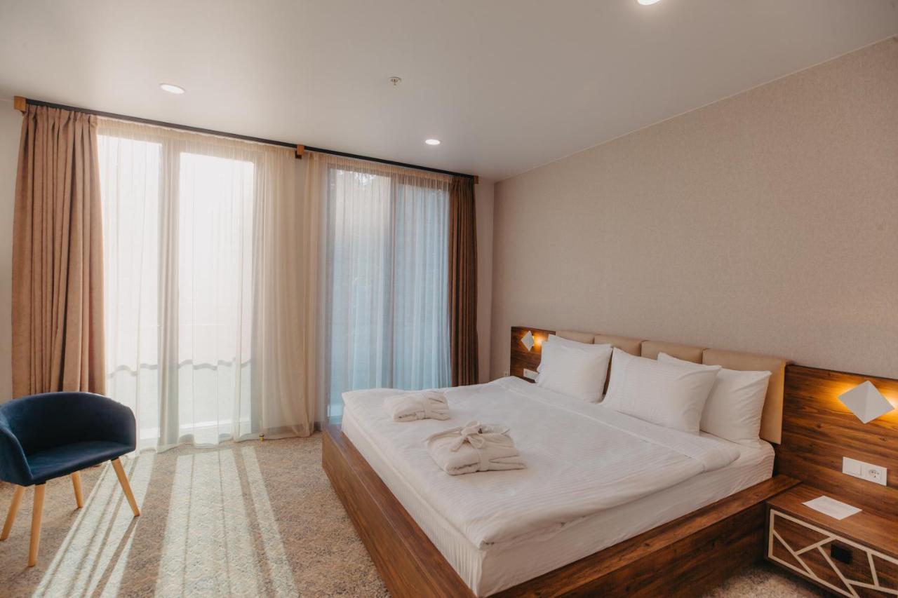 Capo Verde Hotel Батумі Екстер'єр фото